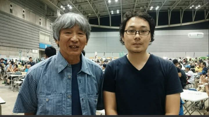 私と辰野勇社長様（アウトドア）